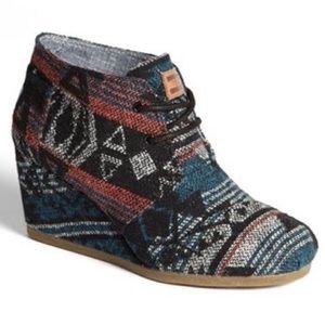 Patterned Wedges - Toms